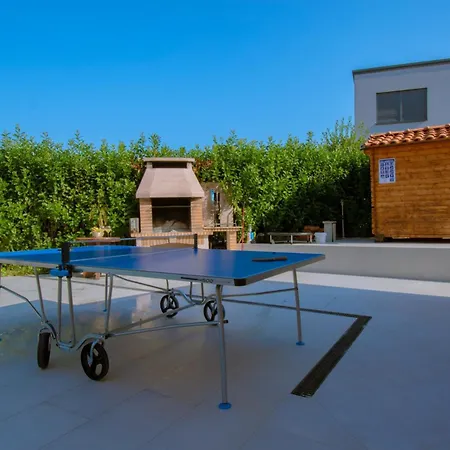 Natalia Stinjan- Private Pool Retreat