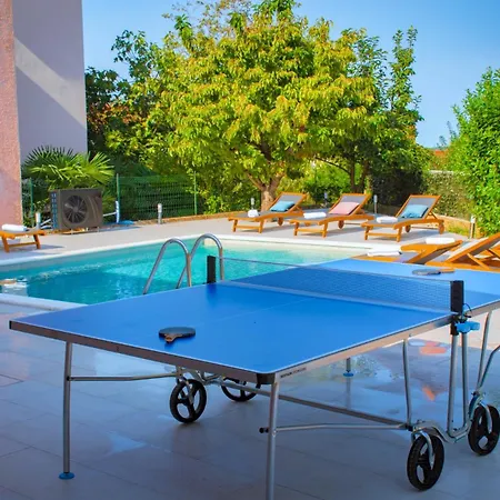 Natalia Stinjan- Private Pool Retreat Villa Pula