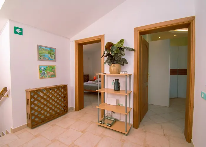 Willa Natalia Stinjan- Private Pool Retreat Pula