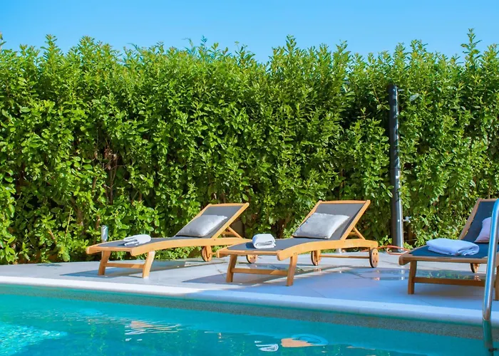 Βίλα Natalia Stinjan- Private Pool Retreat *