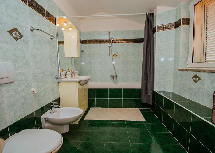 Natalia Stinjan- Private Pool Retreat Willa