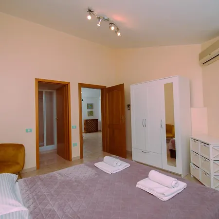 Natalia Stinjan- Private Pool Retreat Pula