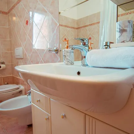 Natalia Stinjan- Private Pool Retreat * 普拉