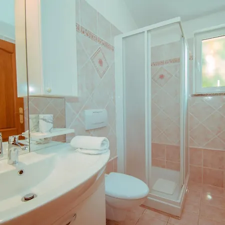 Villa Natalia Stinjan- Private Pool Retreat *