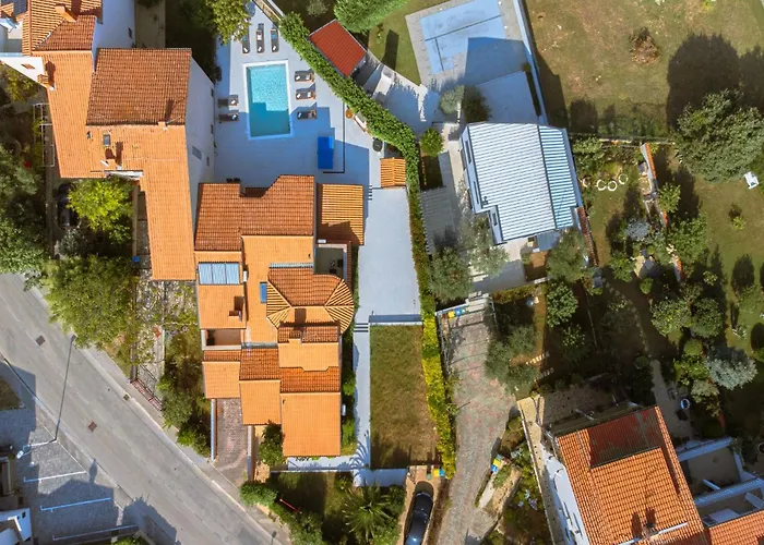 Villa Natalia Stinjan- Private Pool Retreat Pula