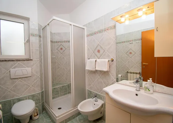 Natalia Stinjan- Private Pool Retreat